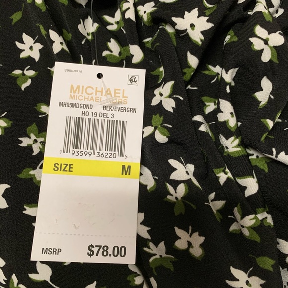 NWT Michael Kors Womens top Green - Picture 8 of 10